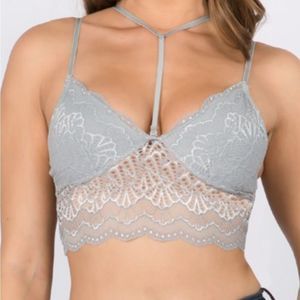 (Lot of 3) Delicate Nude Longline Lace "Choker" Bralette Size Medium/Large